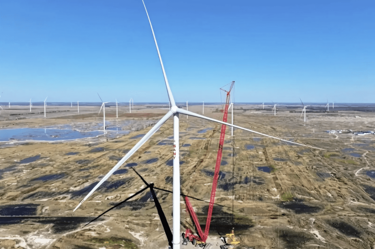 ‘World’s Largest’: Chinese Company Installs 15-MW Onshore Wind Turbine